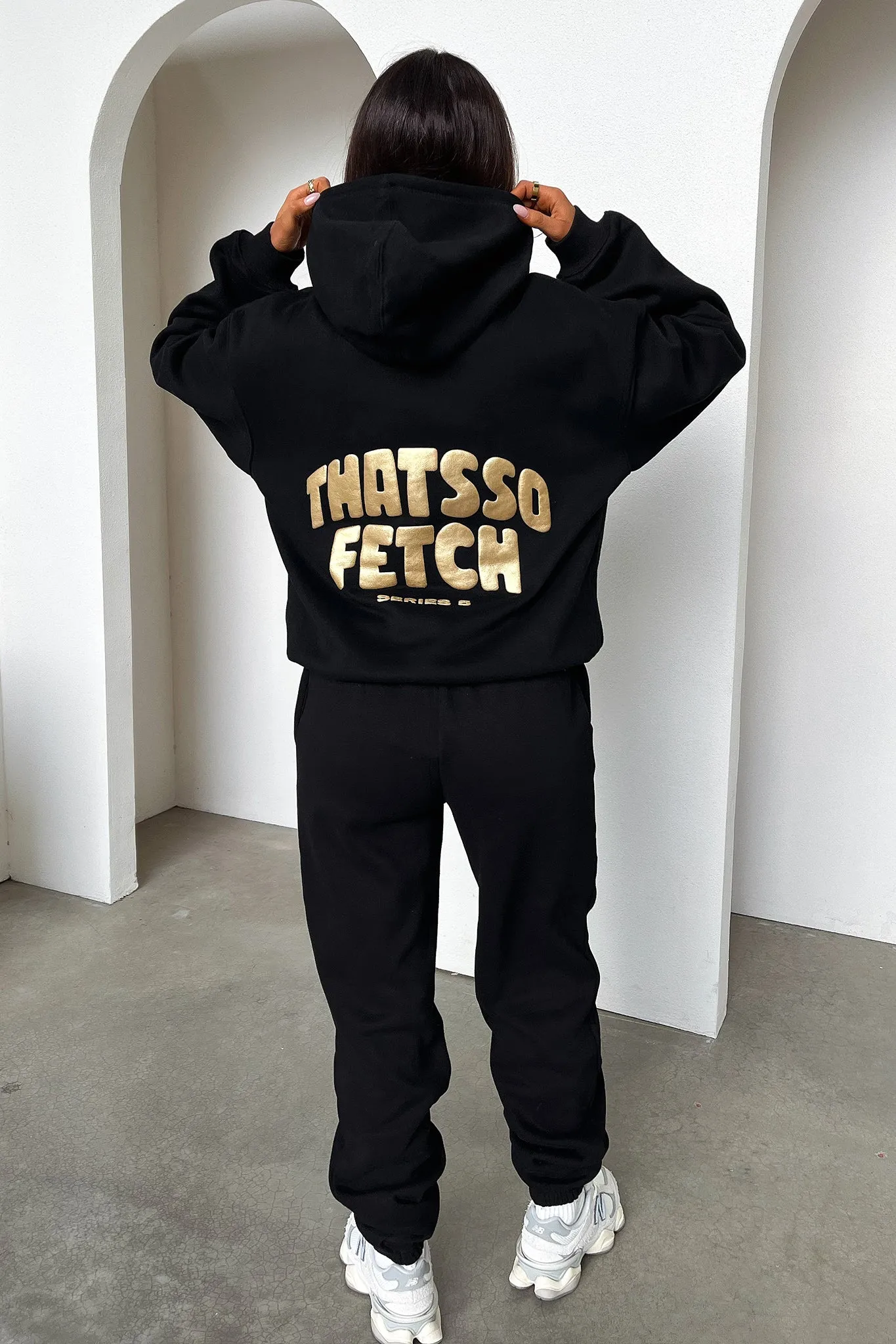 Series 5 Sweatpants - Black/Gold
