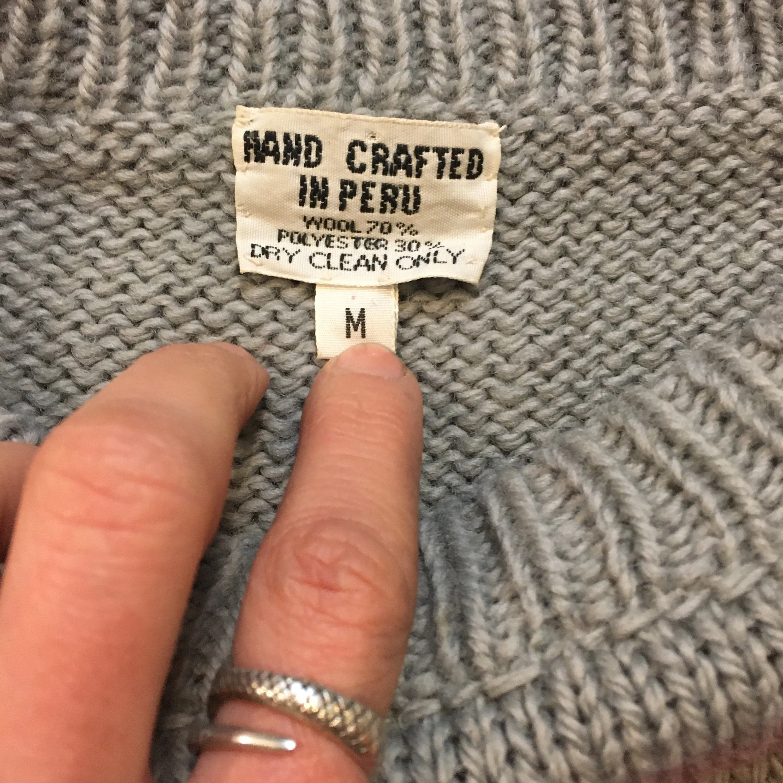Vintage Peruvian Folk Art wool blend pullover Crew Neck sweater jumper // Size Medium